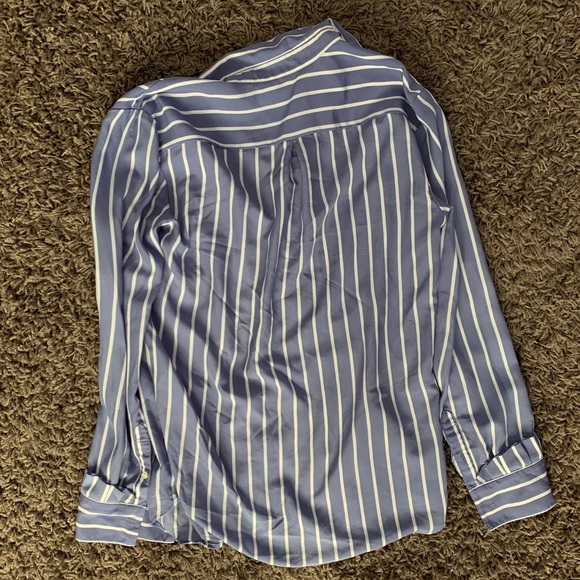 Banana Republic Petite S Long Sleeve Button Up - Picture 3 of 3